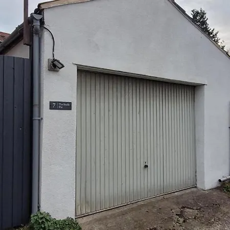 Apartment Cosy Self-contained Studio Flat In Bristol