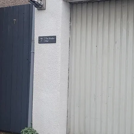 Apartment Cosy Self-contained Studio Flat In Bristol