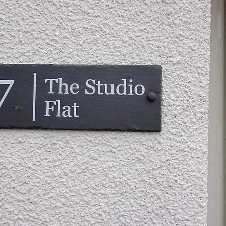 Cosy Self-contained Flat In * Bristol