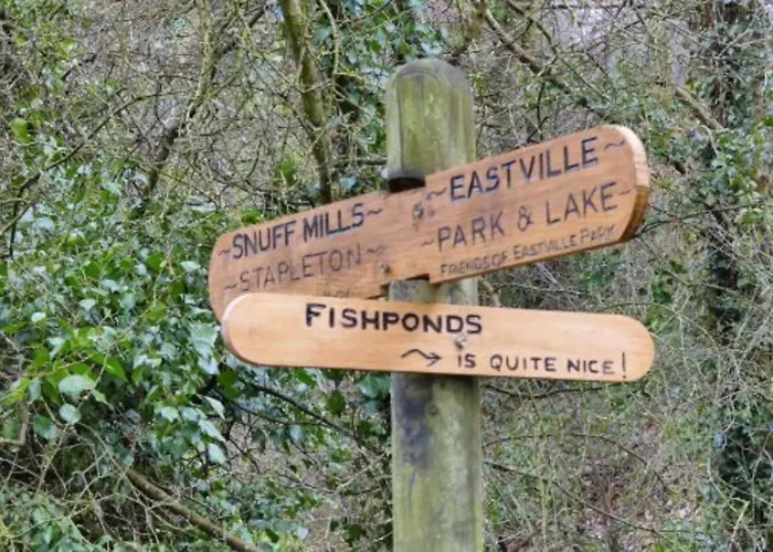 Cosy Self-contained Flat In アパート *