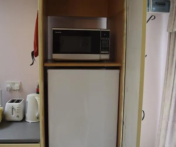 Cosy Self-contained Flat In *