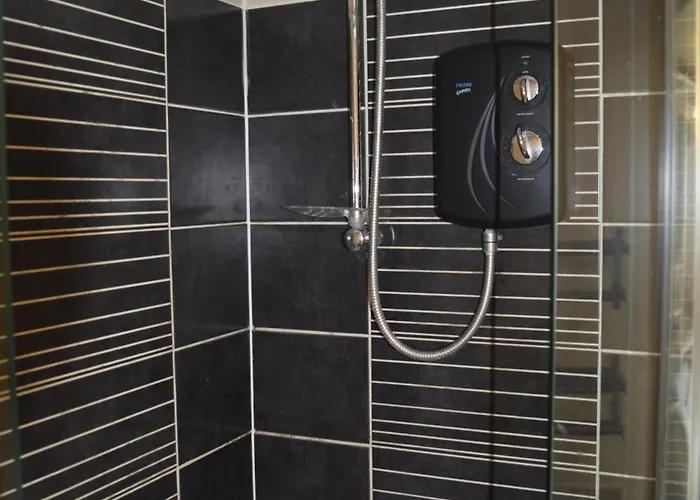 Cosy Self-contained Flat In شقة *