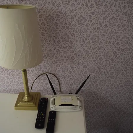 Cosy Self-contained Flat In *