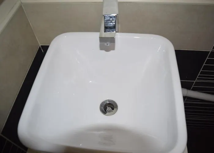 דירה Cosy Self-contained Flat In